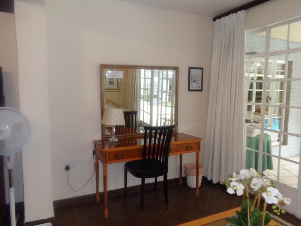 Thatchfoord Lodge Johannesburg Zewnętrze zdjęcie
